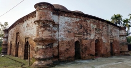 ৯০০ বছরের পুরনো ঐতিহ্যবাহী মসজিদ