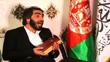 নারী শিক্ষায় নিষেধাজ্ঞার বিরুদ্ধে প্রতিবাদ: আফগান অধ্যাপক গ্রেফতার